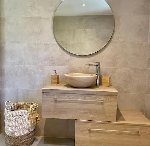 Vila Superbe Vue Panoramique Et Piscine Exterieure Chauffee *