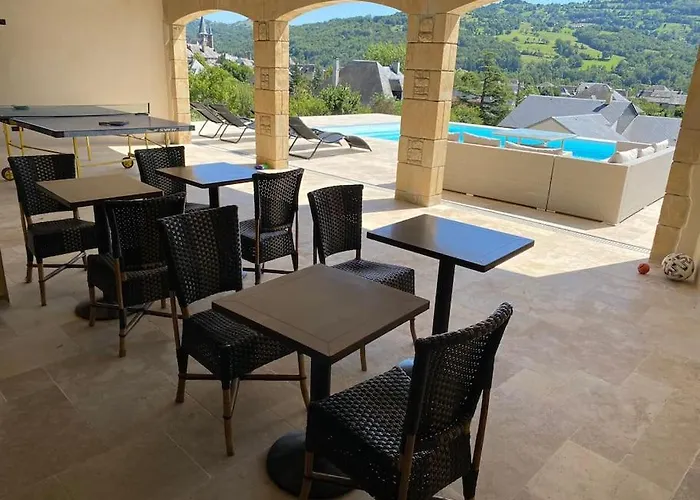 Superbe Vue Panoramique Et Piscine Exterieure Chauffee Saint-Côme-dʼOlt